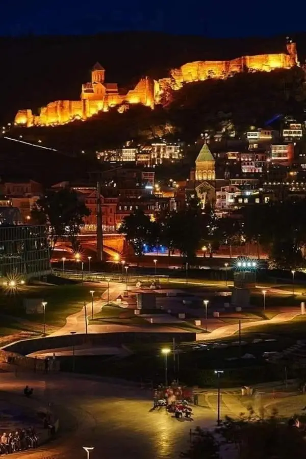 Old Tbilisi - NINO