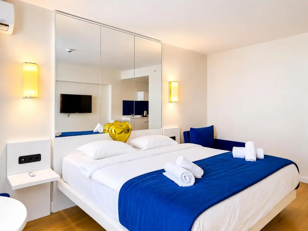 Orbi City Luxury Sea View Aparthotel