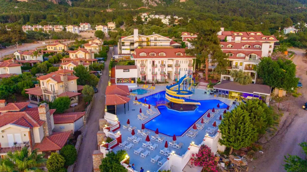 Sunshine Holiday Resort