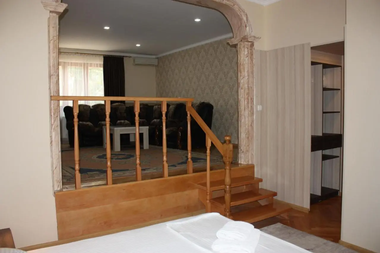 Paradise Hotel