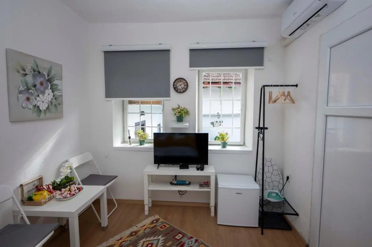 Bosanska Avlija Authentic Sarajevo Stay with Garden