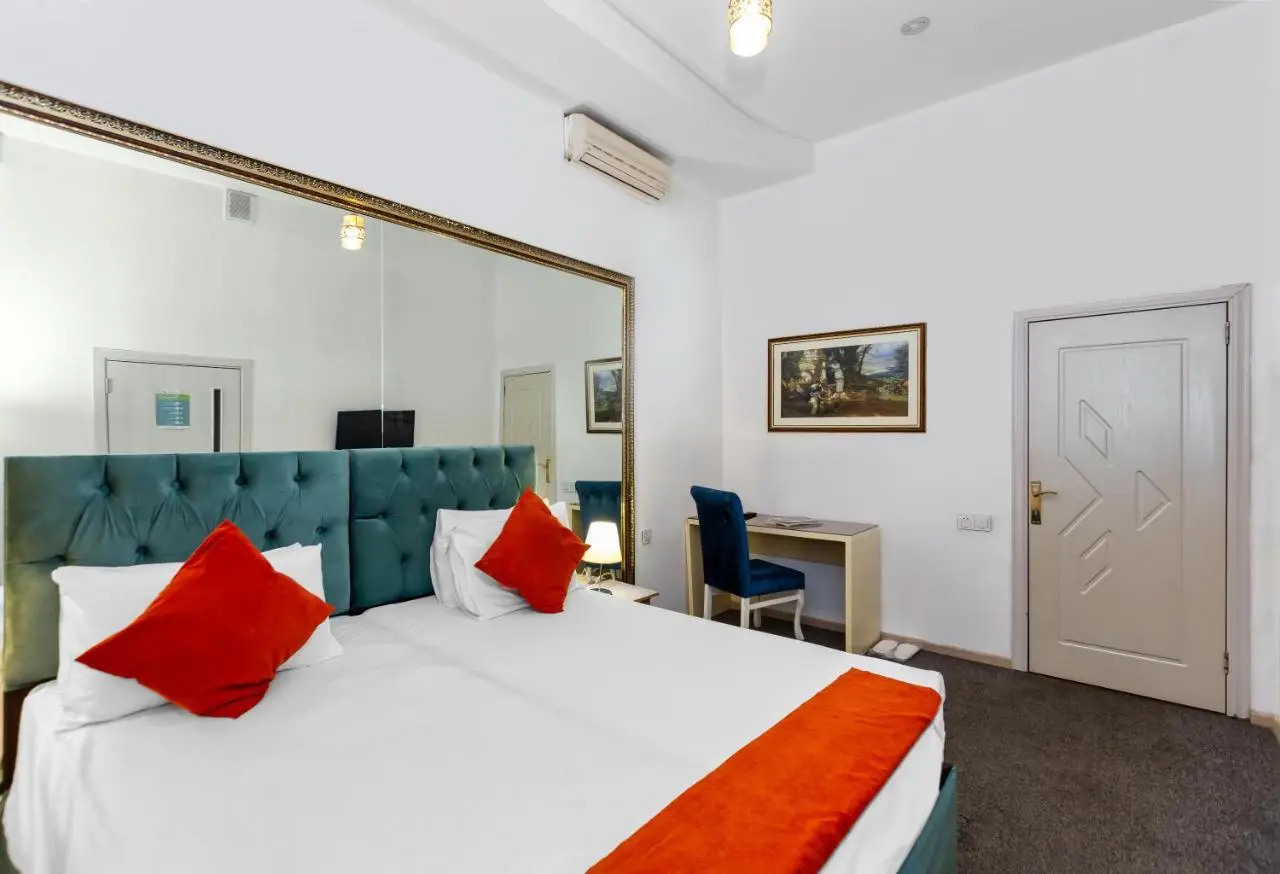 Lacasa Nizami Street Inn Hotel