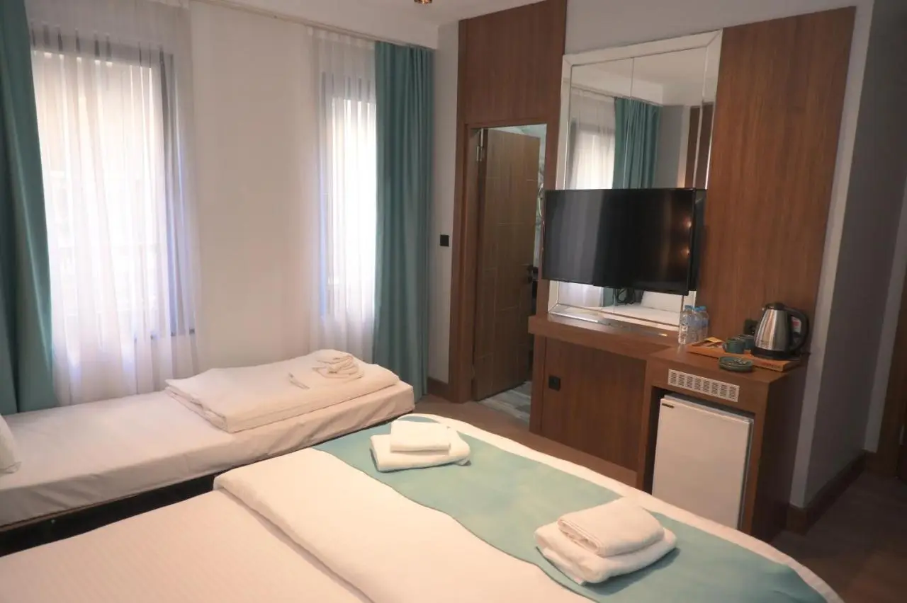 Isle Hotel