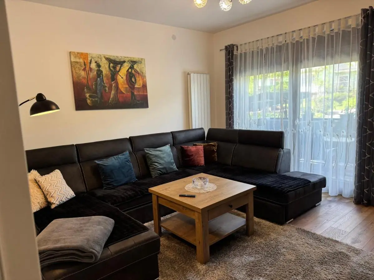 Apartmani Hrastik 1