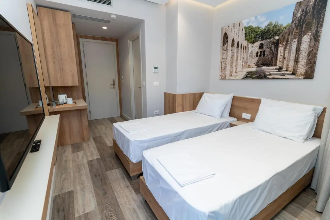 Titania Hotel