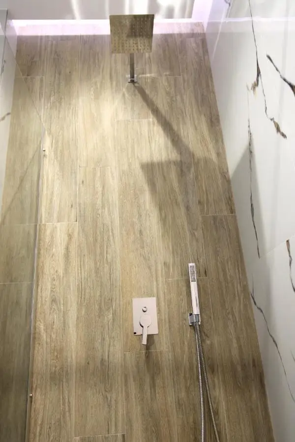 Sarande Luxury Central apartment Reni Risi