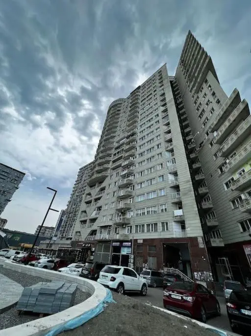 Lovely 2-bedroom unit rental in batumi