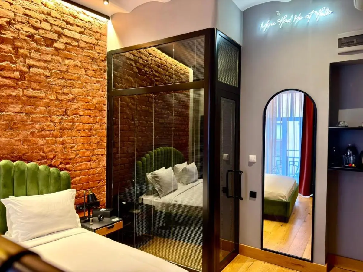 RUZ Hotels