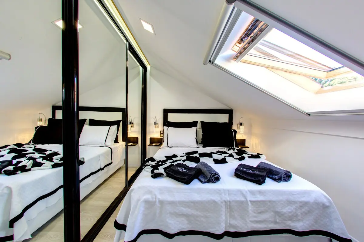 Luxury apartment CRYSTAL 2 (with terrace)