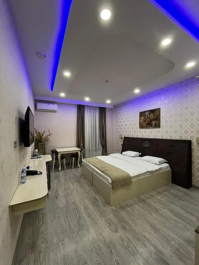 Starway Hotel