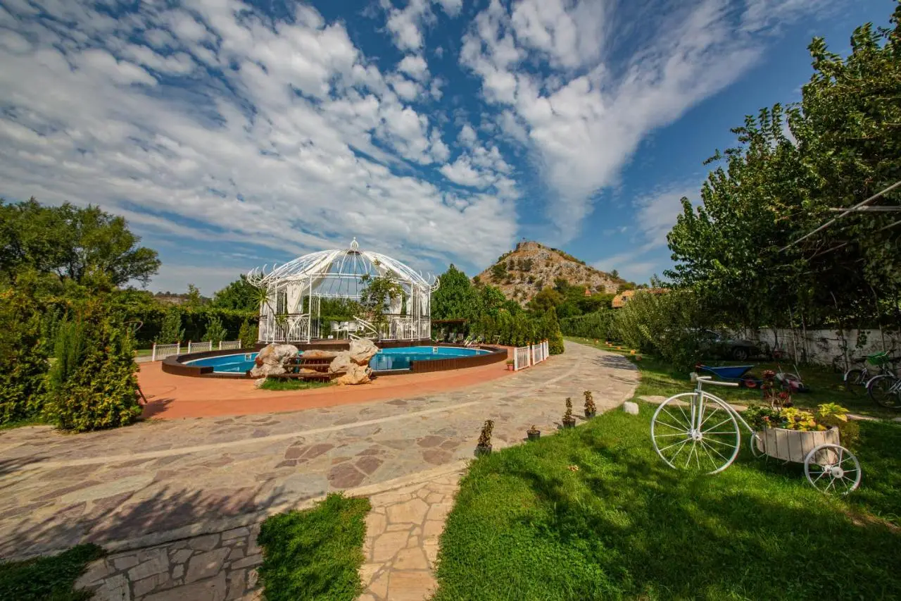 Hotel Legjenda