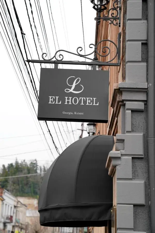 EL hotel