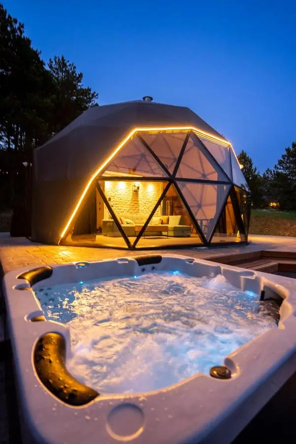 Continental Adventure Resort - Mountain Escape & Glamping