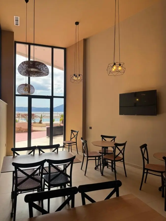 Nuna Hotel & Apartments