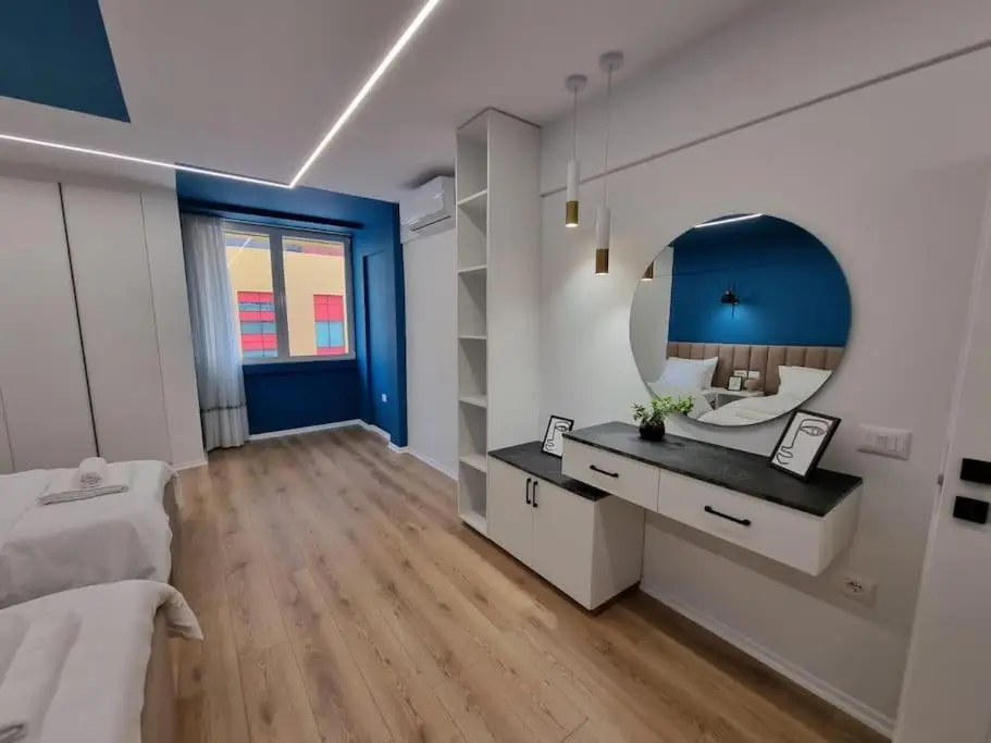 Central Continental Apartment