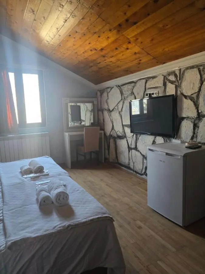 Hirmas boutique hotel