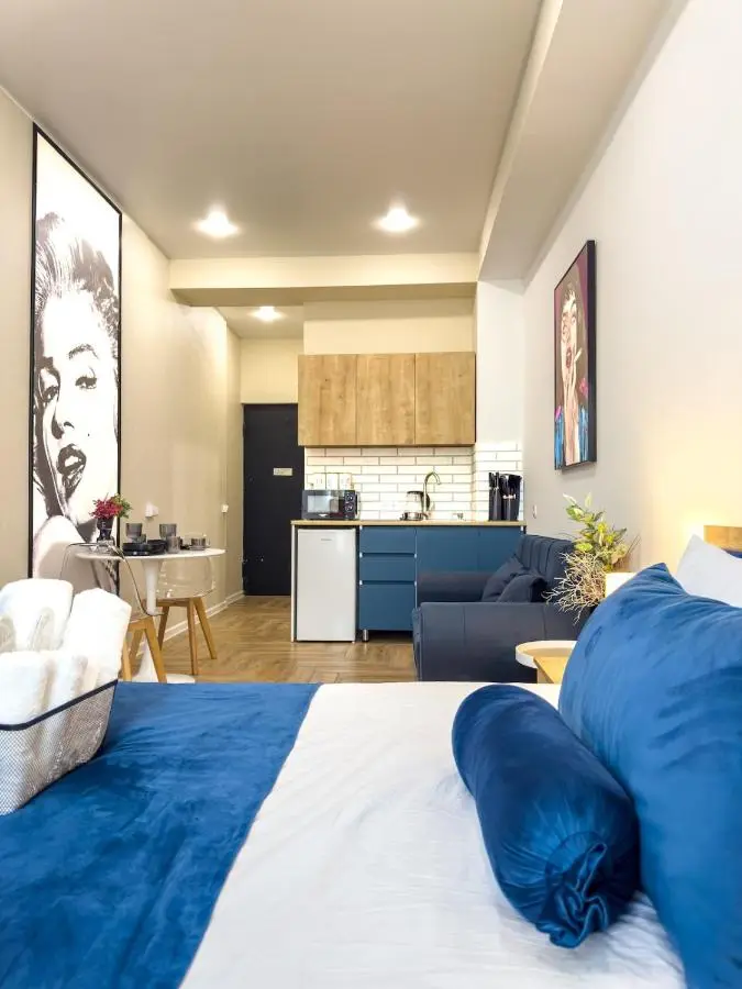 Monroe Chic Studio