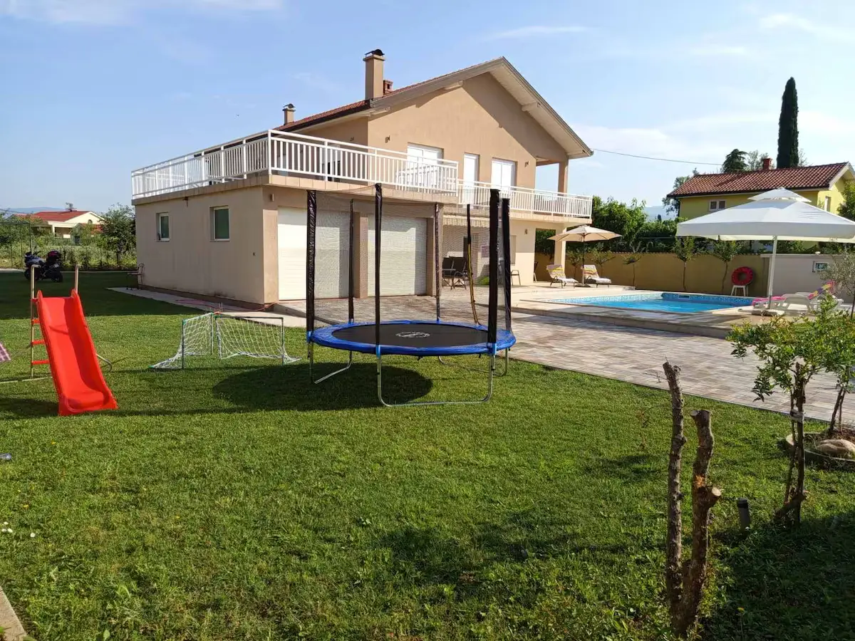 Villa Alma Buna