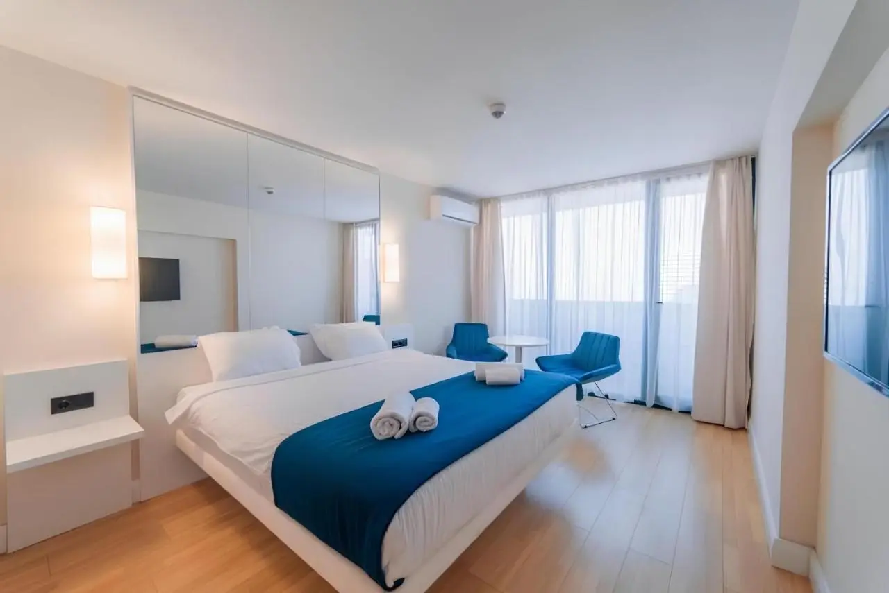 Superior Aparthotel in ORBI city