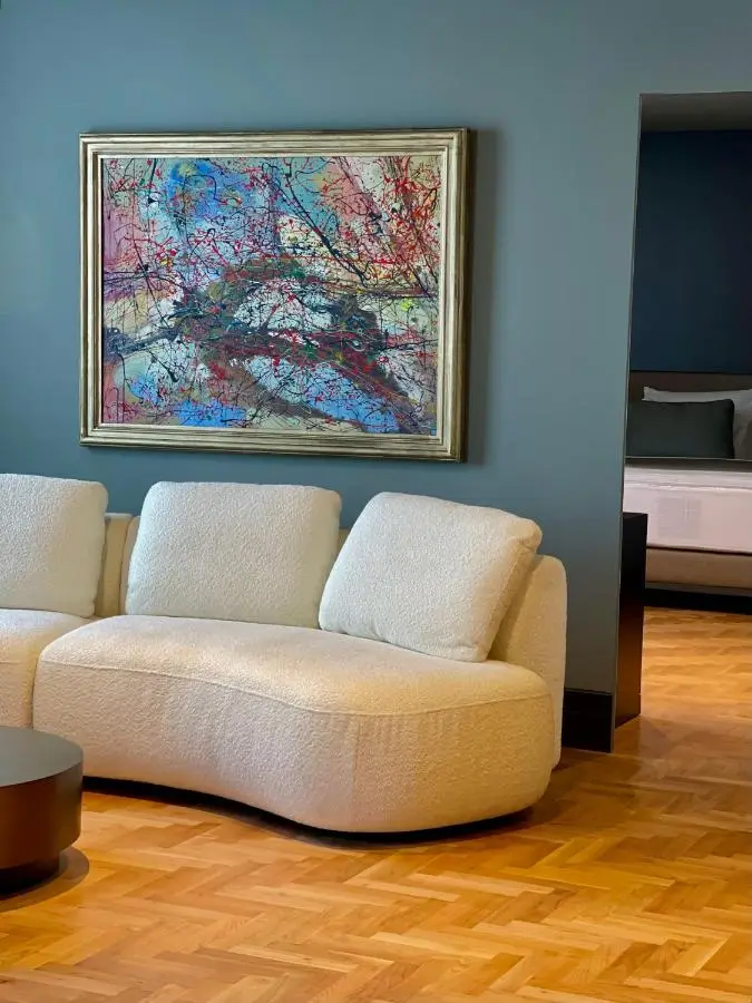 Arka Art Hotel