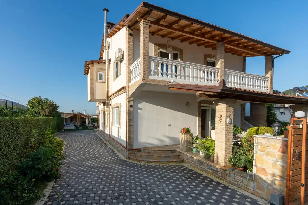 Villa Lejzo - Swimming Pool