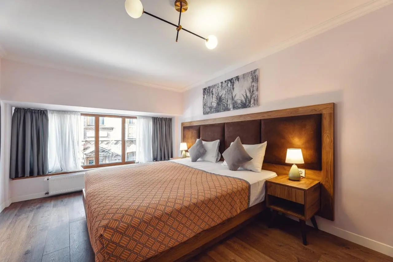Hotel Manufacturer In Old Tbilisi