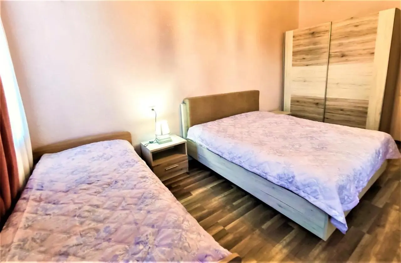 Mango's Guesthouse