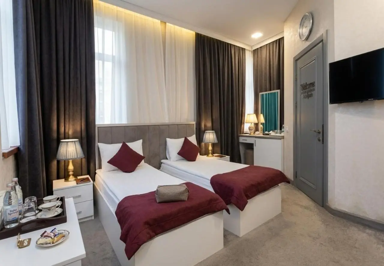 Sunday Luxury Hotel
