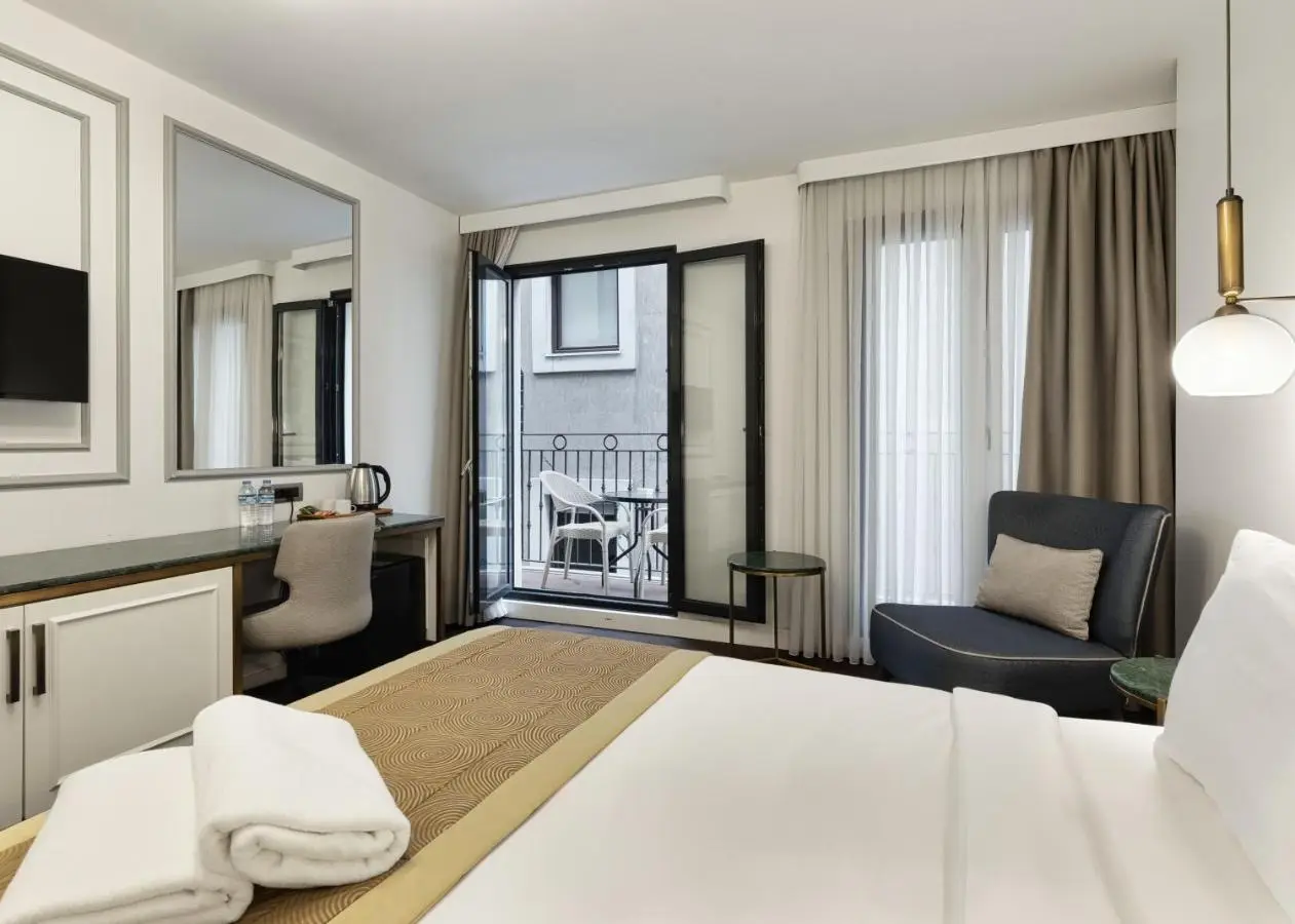 Pera Rasso Hotel