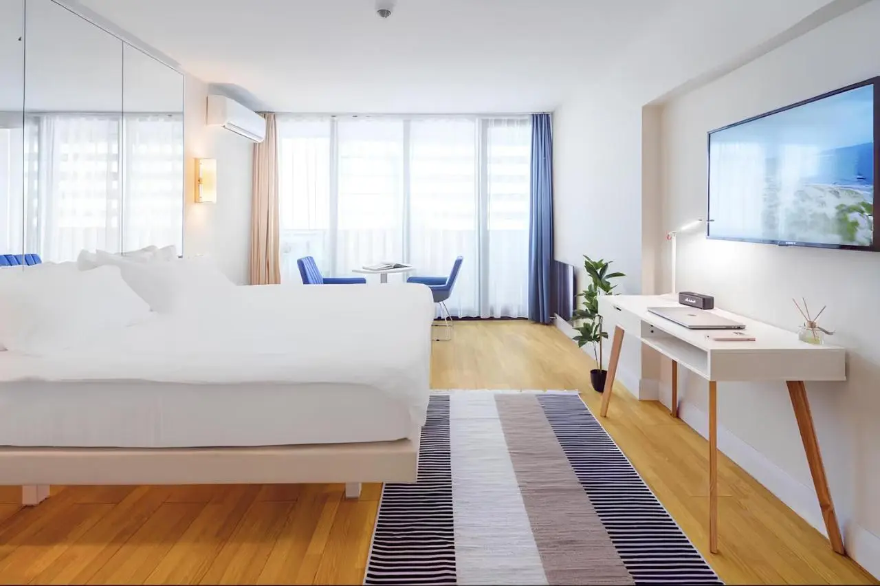Orbi City Central Aparthotel