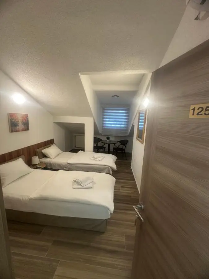 Hotel Piramida Sunca