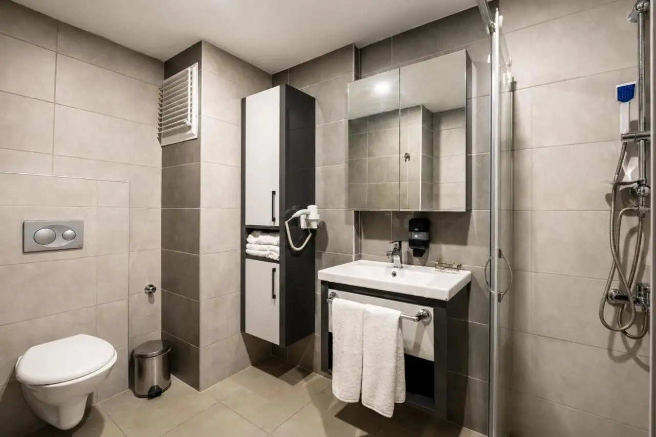 Laristone Suite Spa Hotel