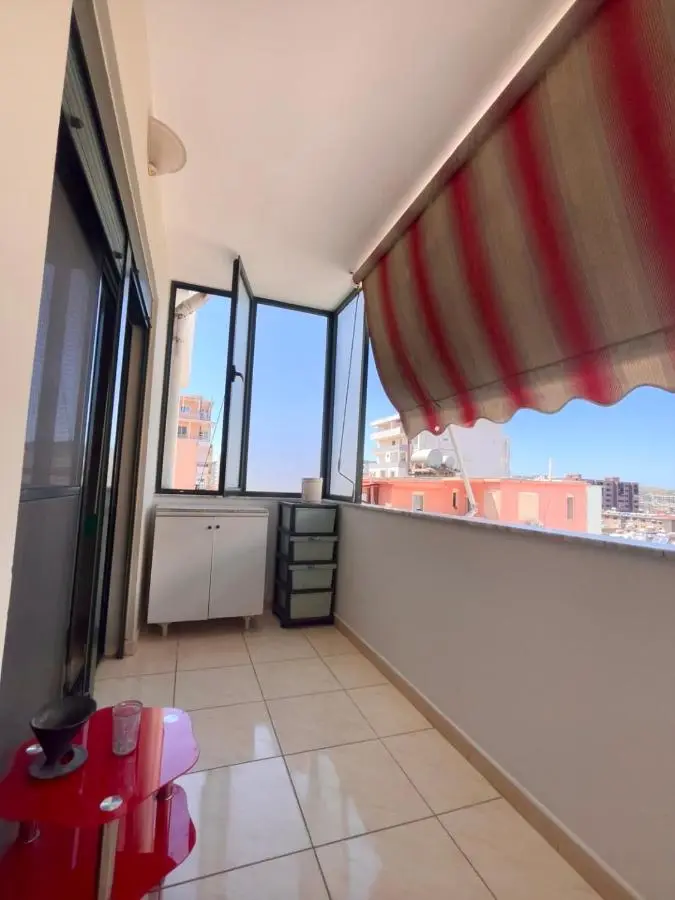 Era's apartment