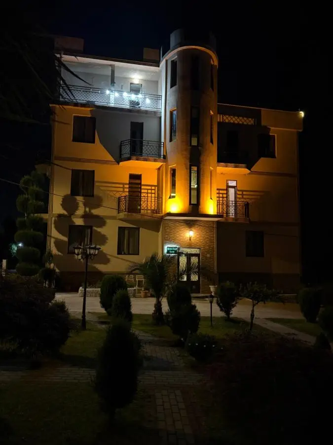 Green Yard Hotel