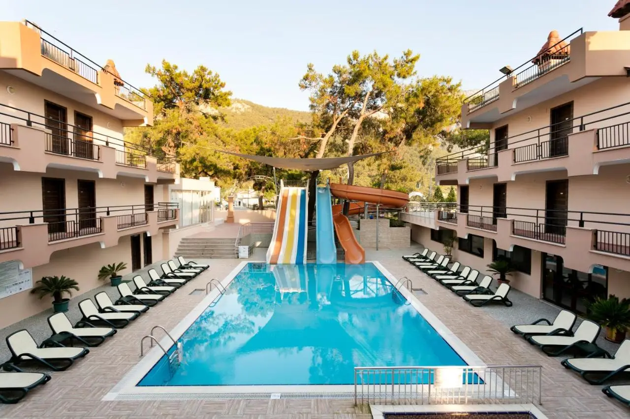 Aleria Belport Beach Hotel