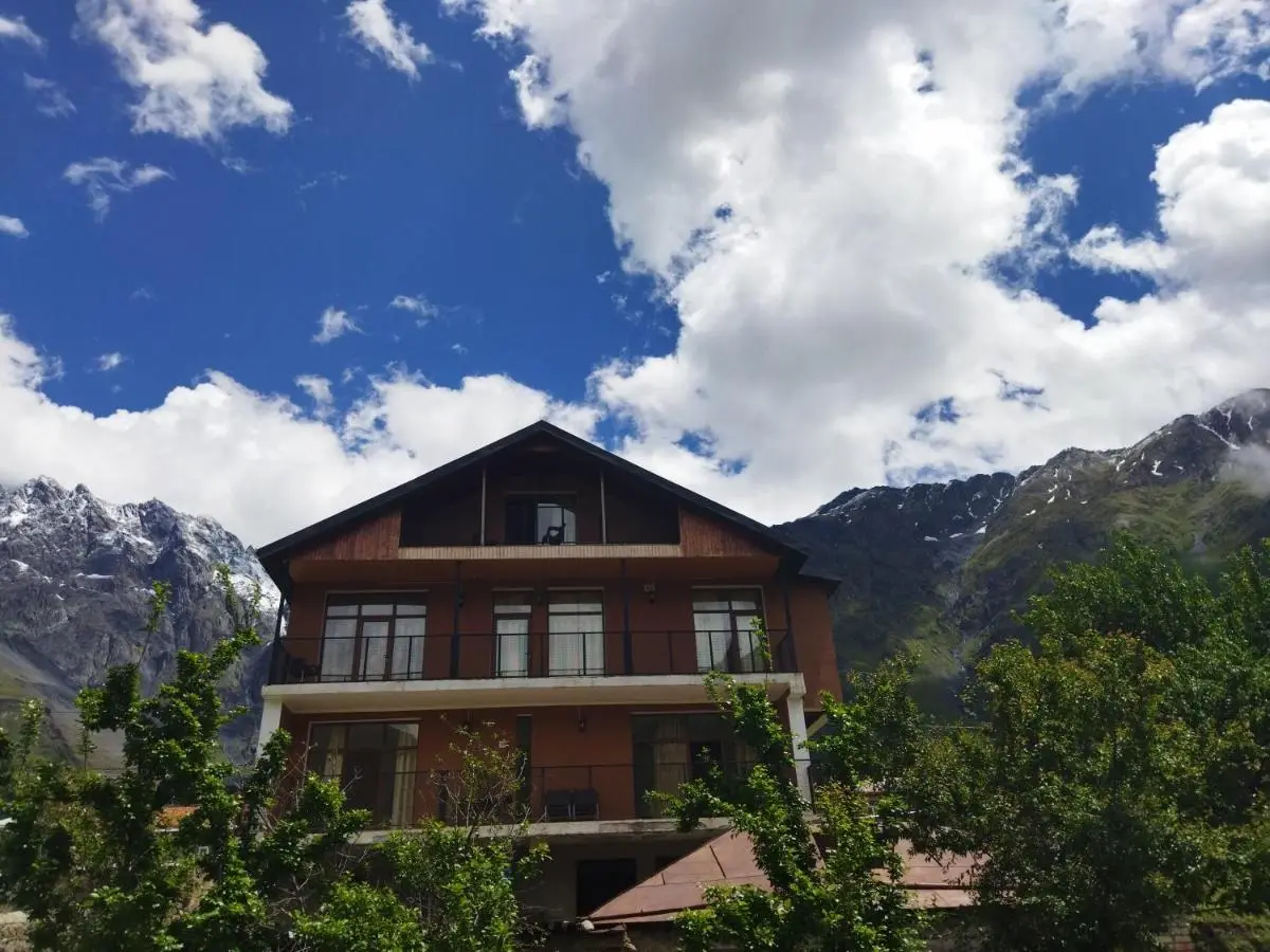 DISCOVER KAZBEGi HOTEL