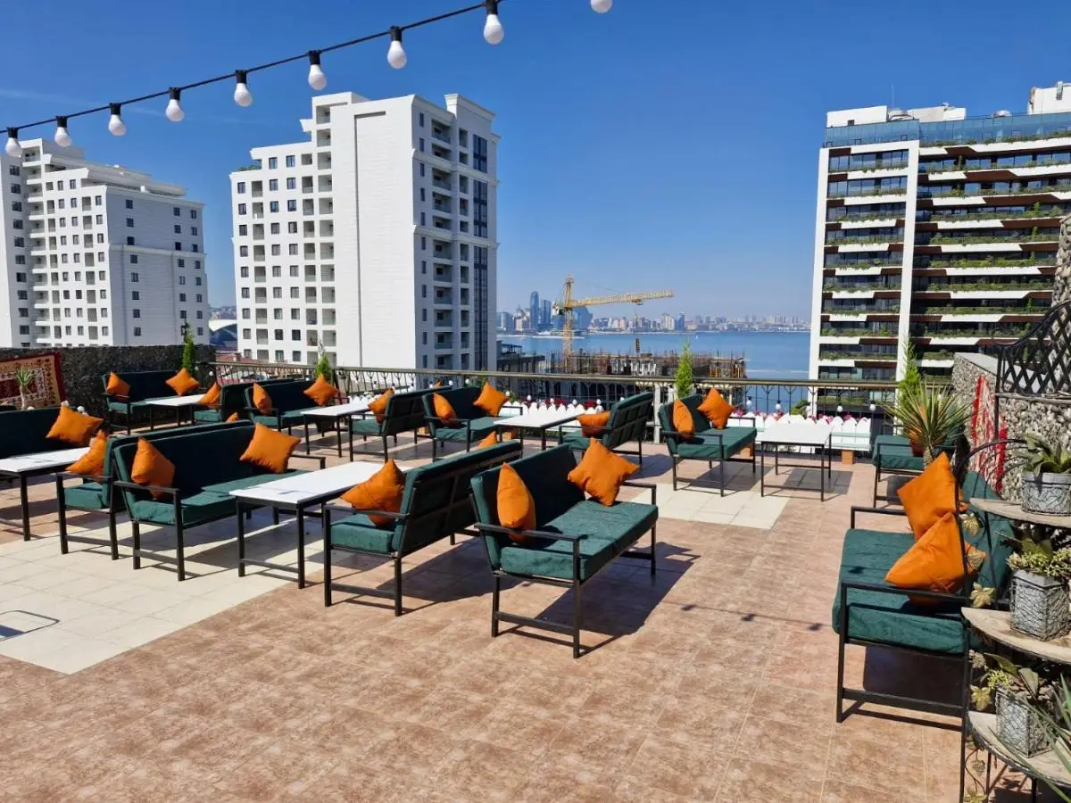 Nur Hotel & Terrace Cafe