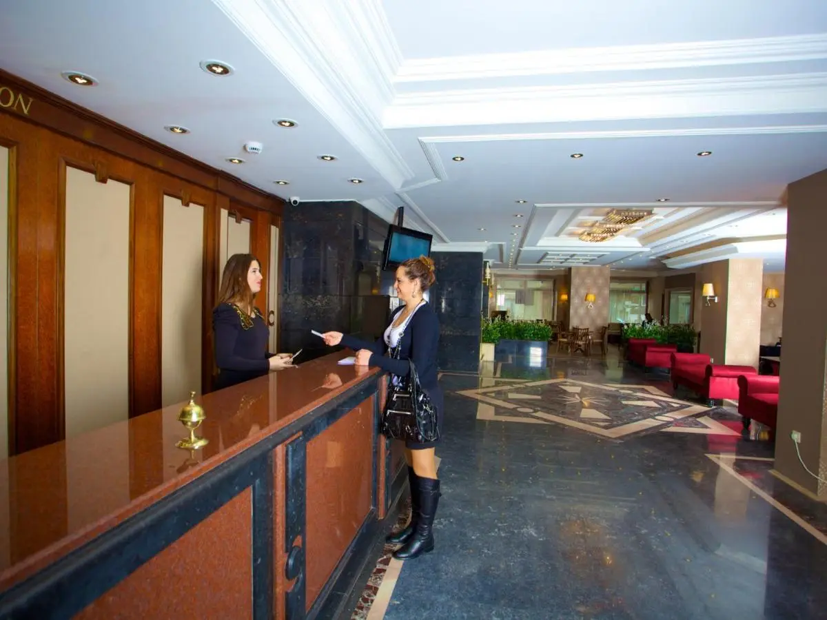 Hotel Grand Emin