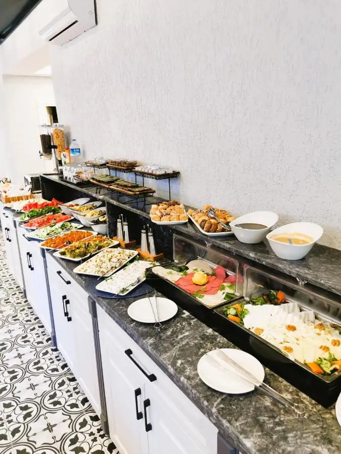 Luxx Garden Hotel
