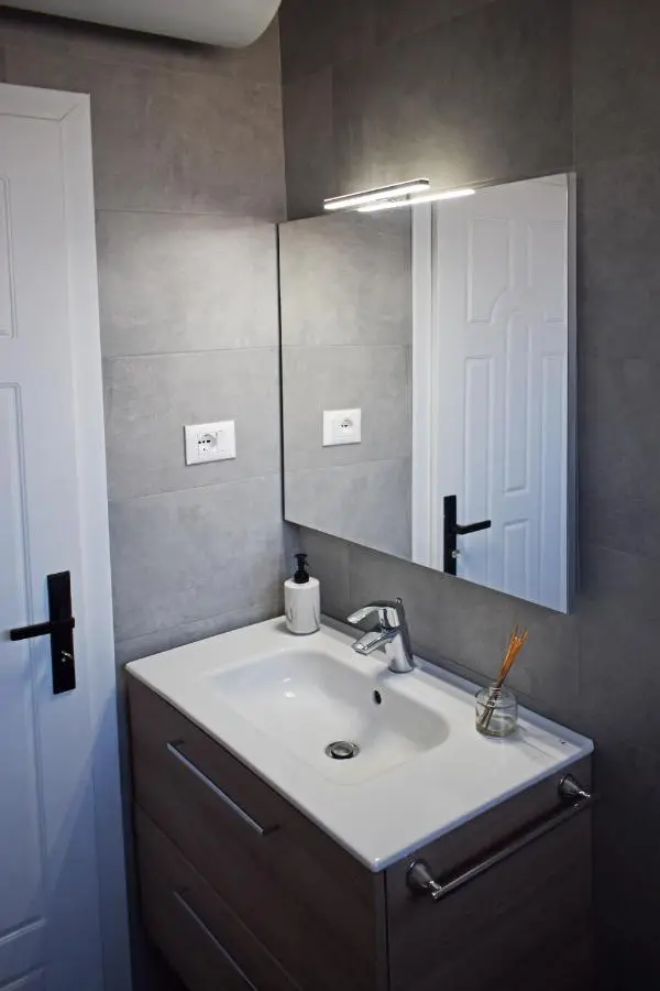 Fit Five Apartment