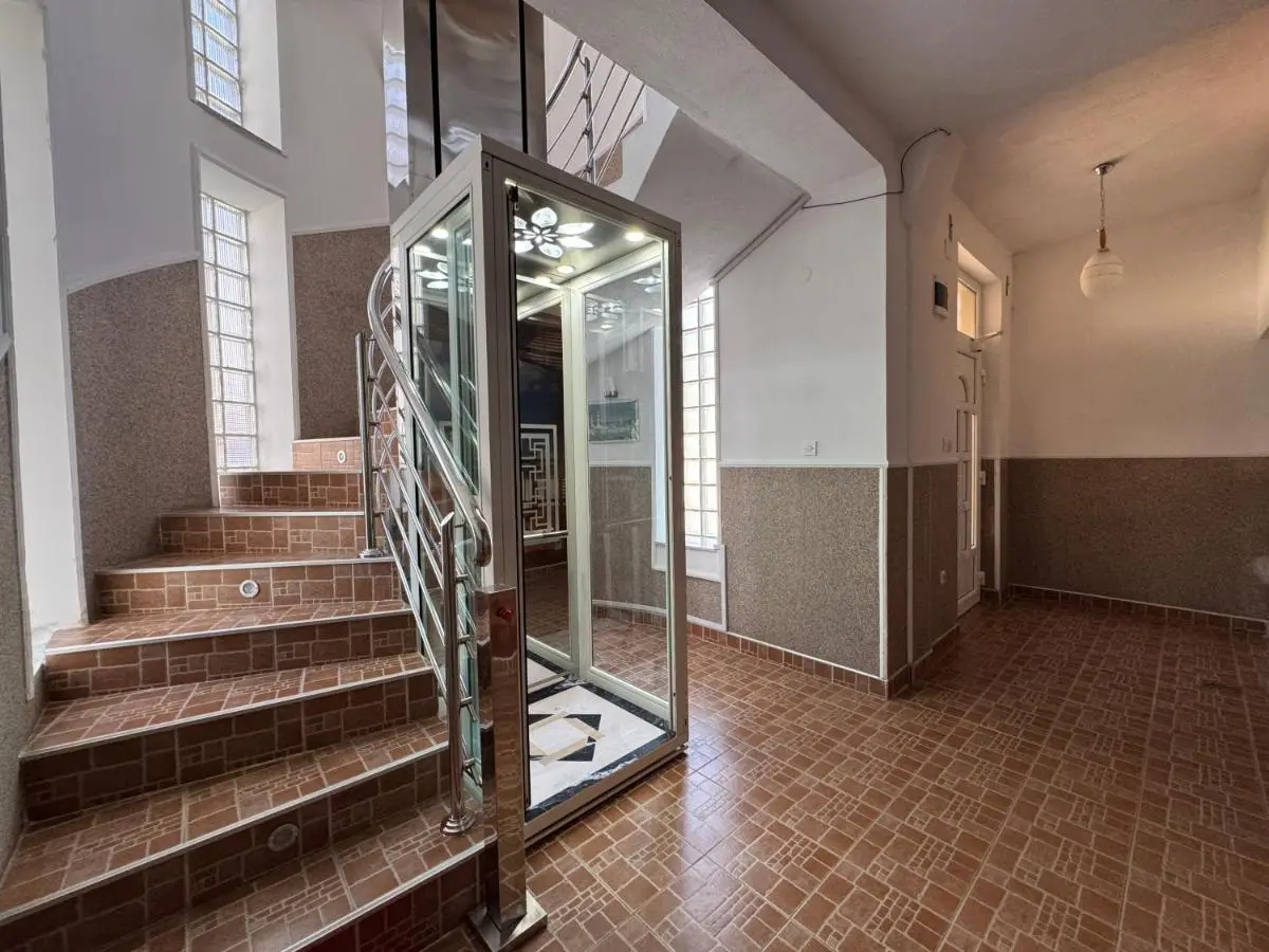 Apartments in villa Sabb for rent