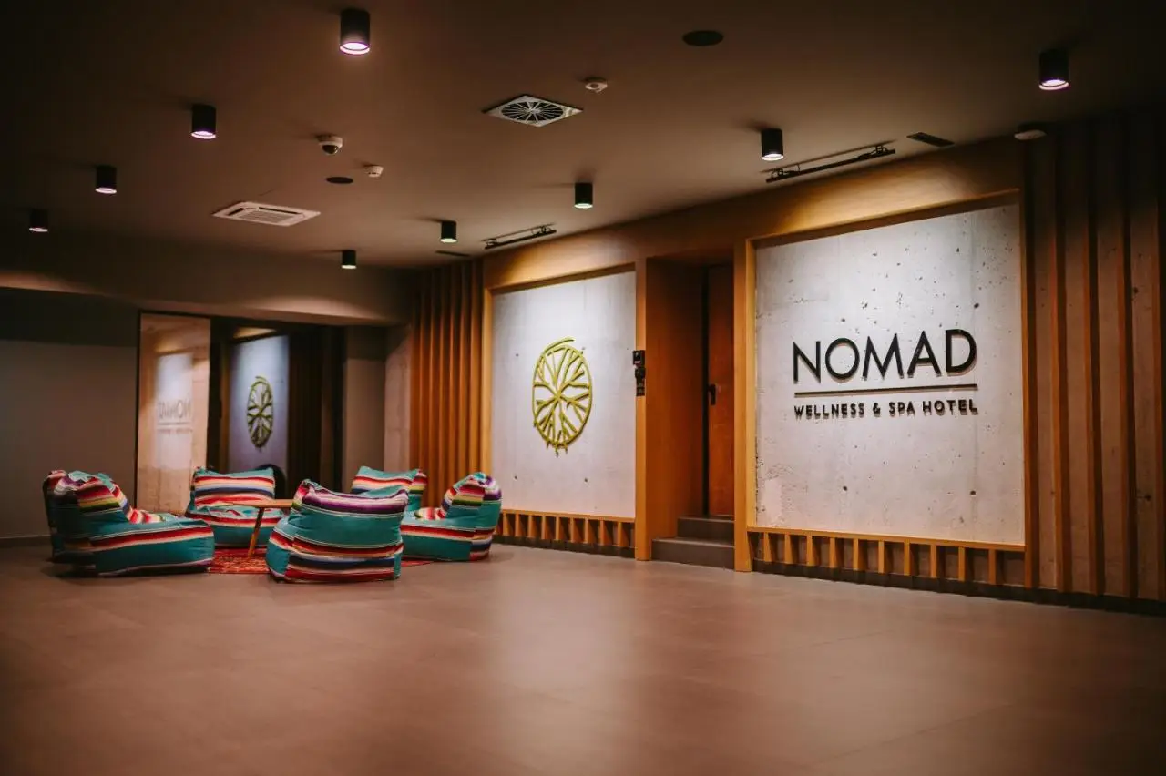 Hotel Nomad
