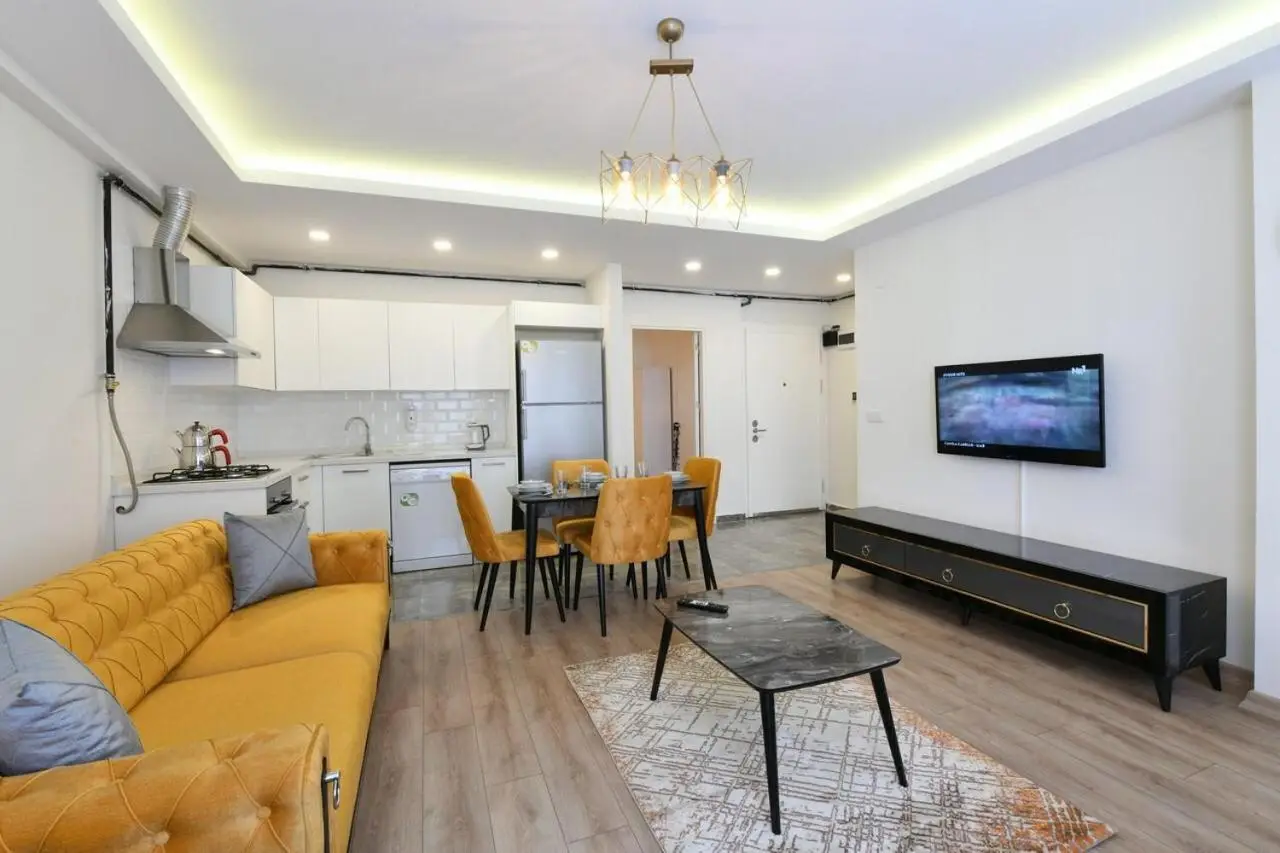 Kardes Apartment