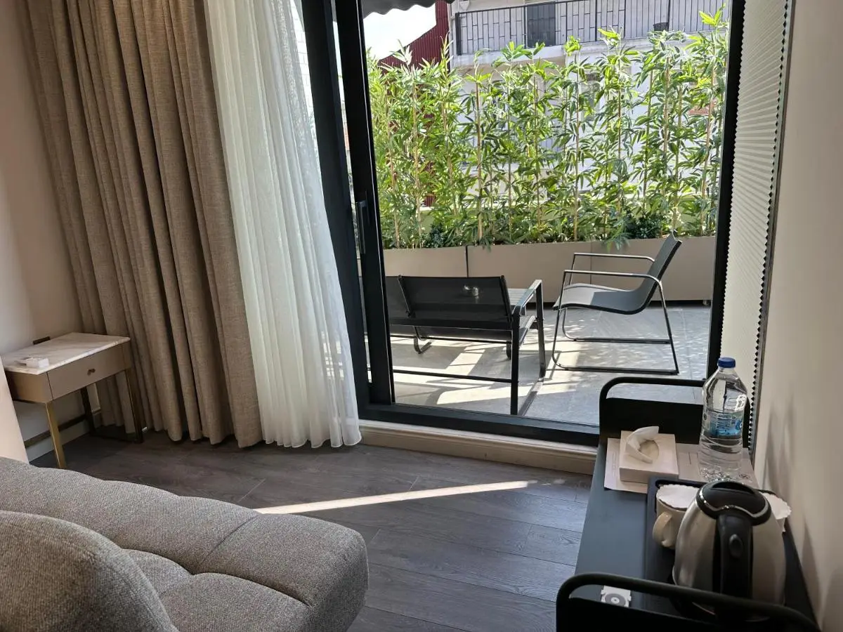 Smart and Simple Hotel Karakoy