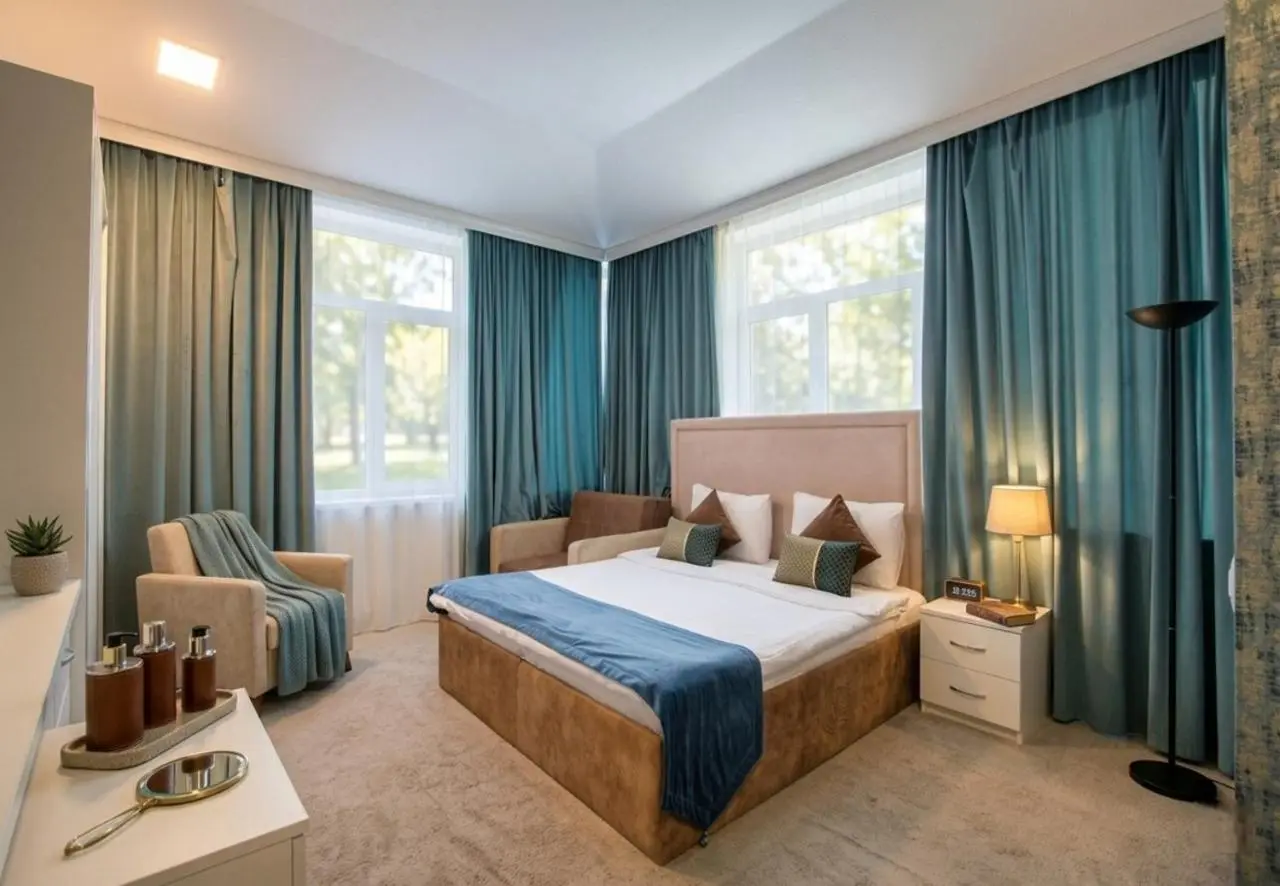 Sunday Luxury Hotel