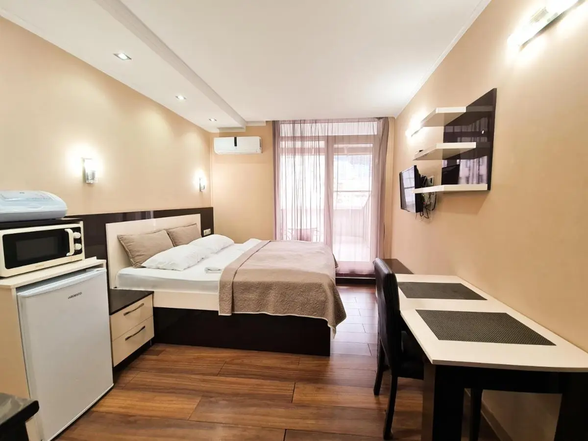 D&D Sea View First Line Apartments