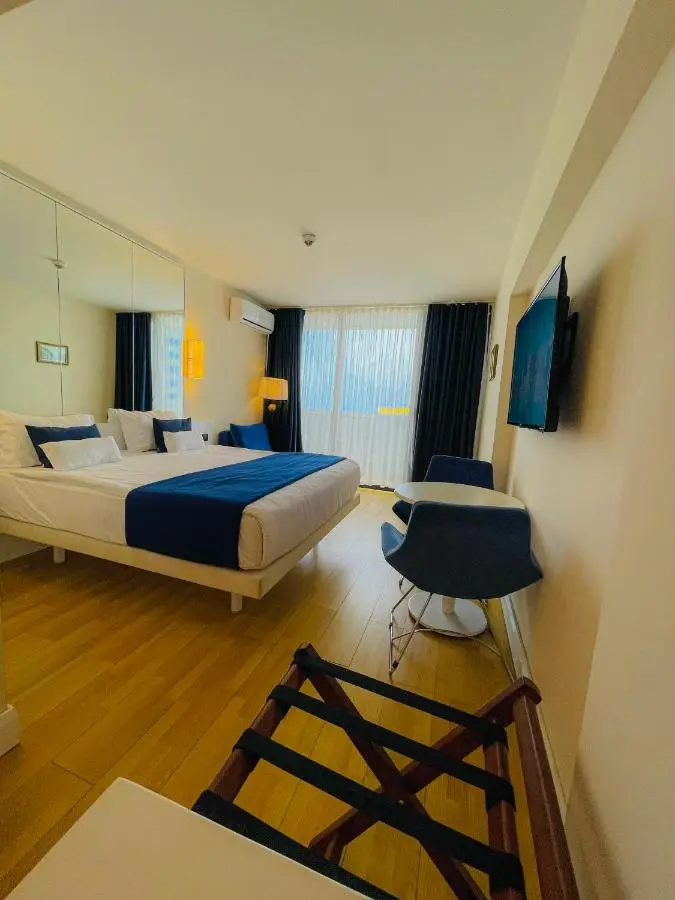 Luxury View Hotel