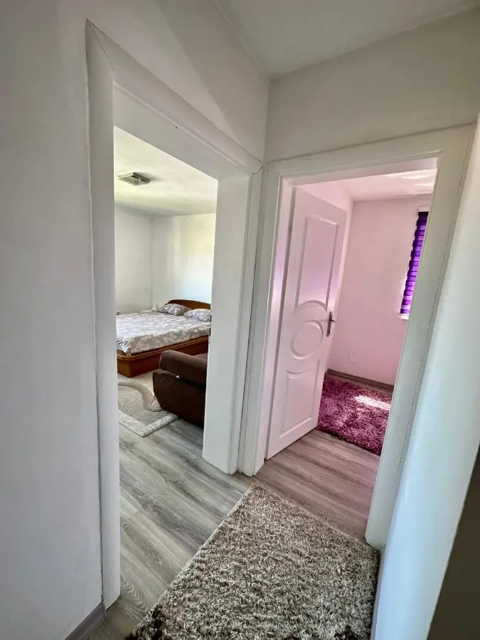 Apartman Ejna