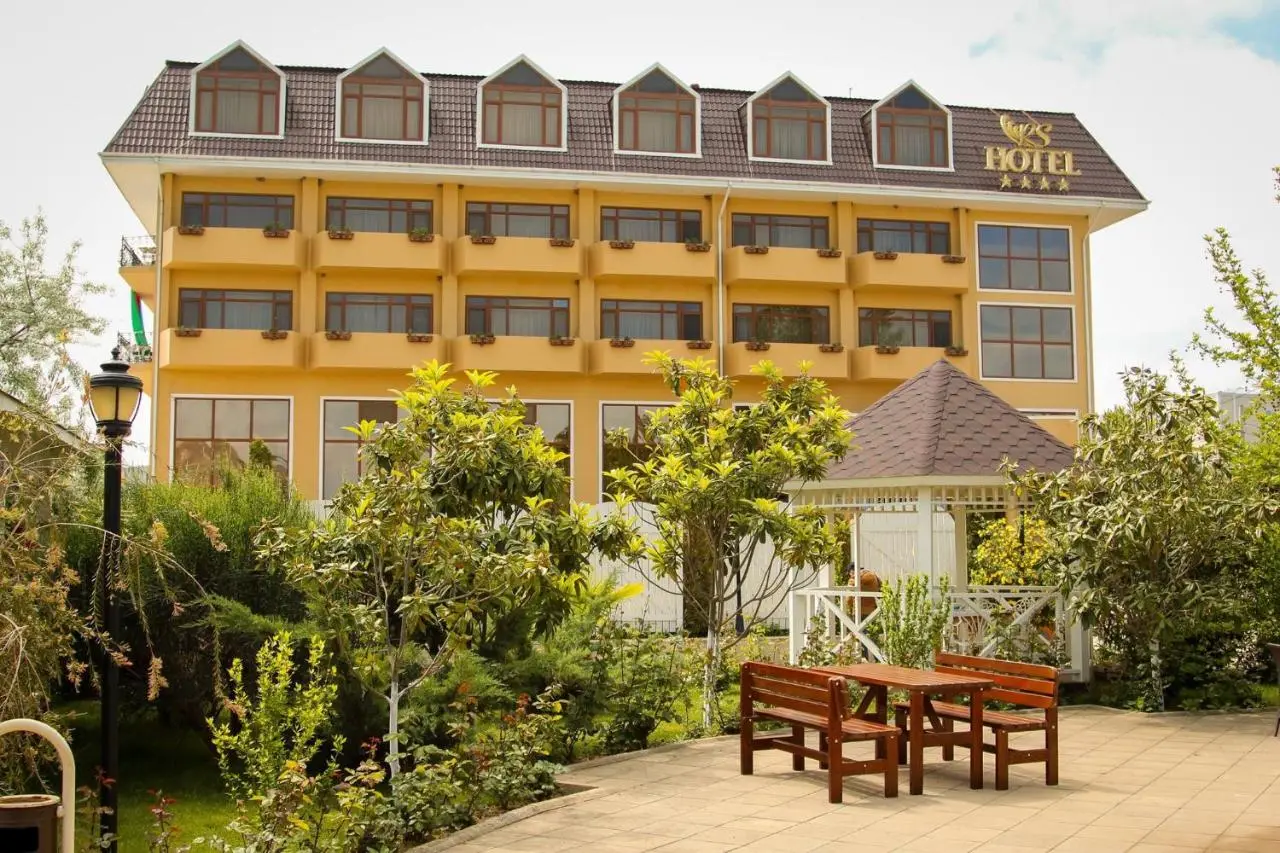 River Side Hotel