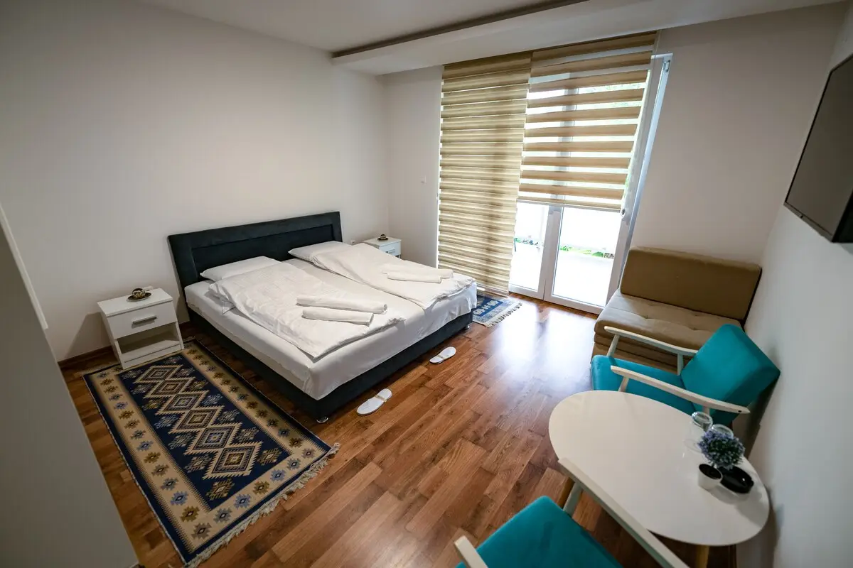 Nature View - Room 1
